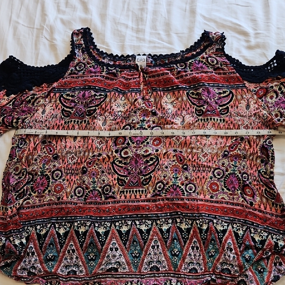 Boho Chic Multicolor Blouse - Picture 4 of 9